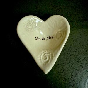 Mr & Mrs Heart Shaped Rings Holder - great condition